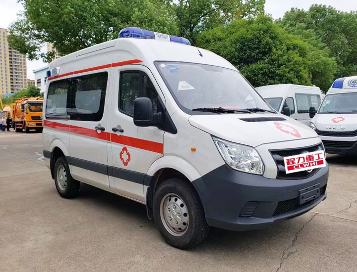 福田圖雅諾轉(zhuǎn)運型救護(hù)車
